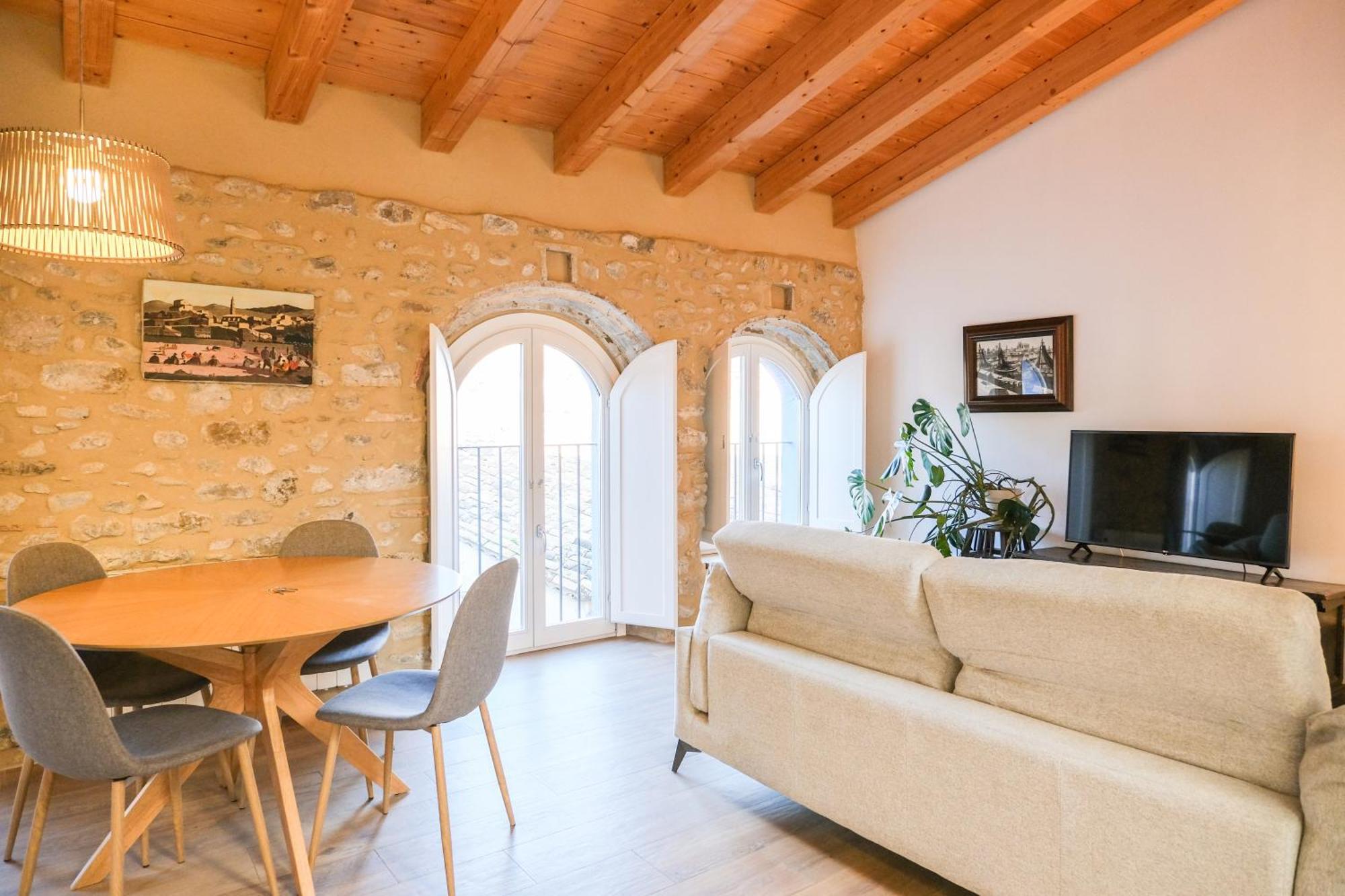 Ganganell Atic Apartamento Con Terraza En Besalú Exterior foto