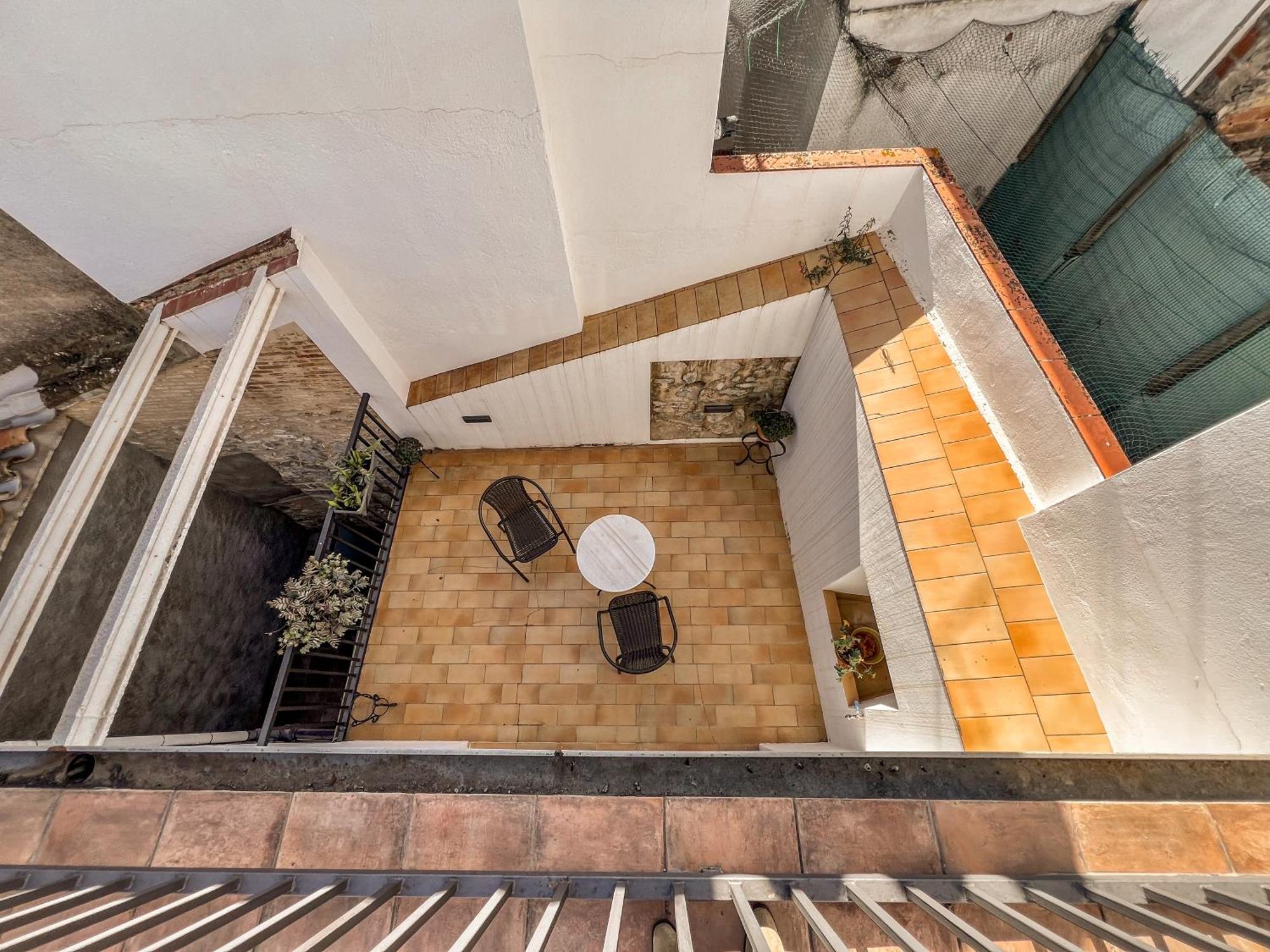 Ganganell Atic Apartamento Con Terraza En Besalú Exterior foto